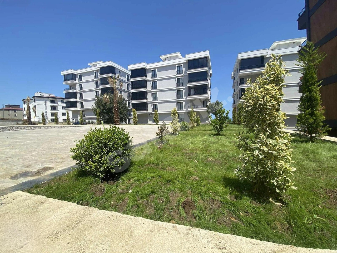 REMAX KUZEYDEN GÜL PARK 4TE DENİZ MANZARALI 1+1