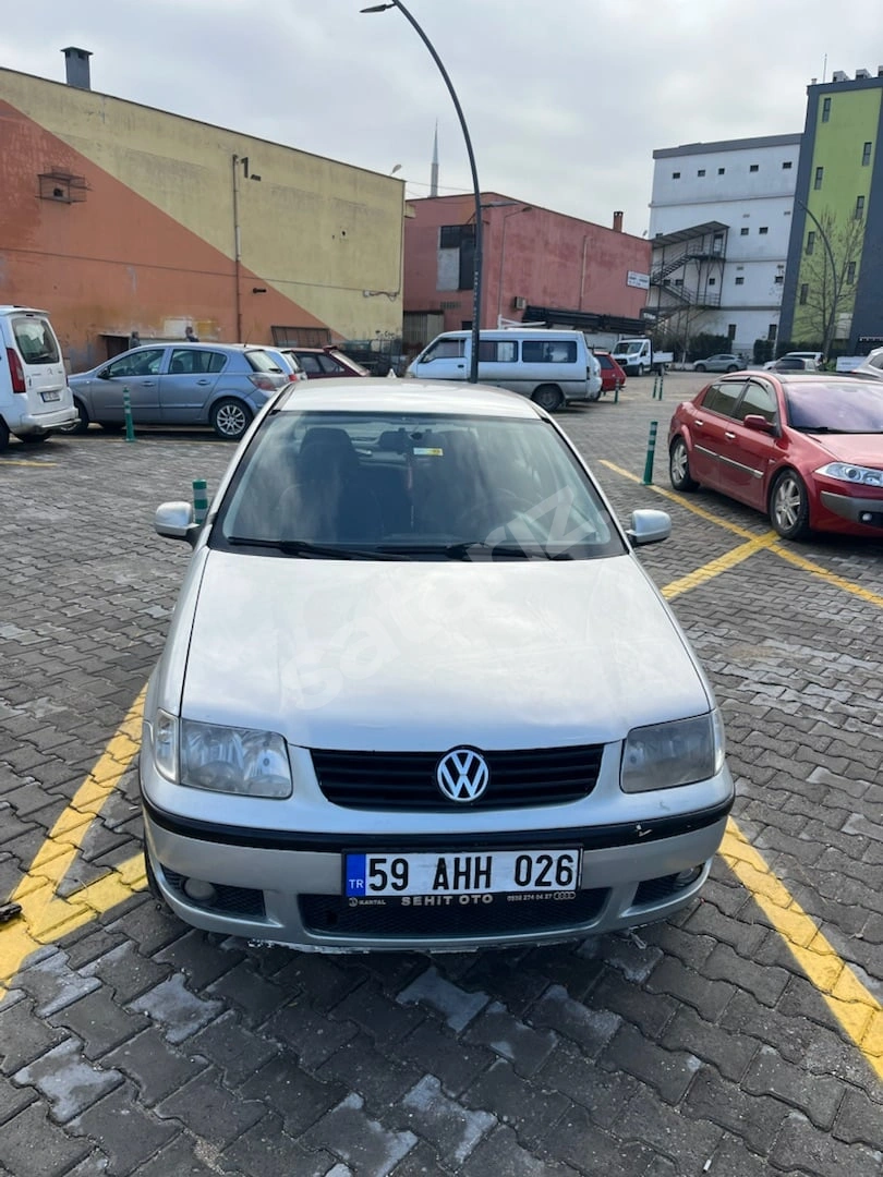 2000 POLO