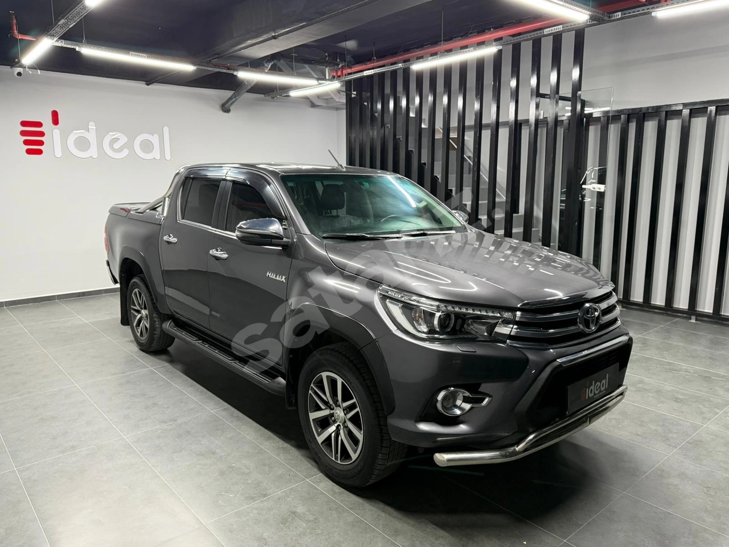 İdeal'den Toyota Hi-Lux 2.4 D-4D 4x4 Hi-Cruiser