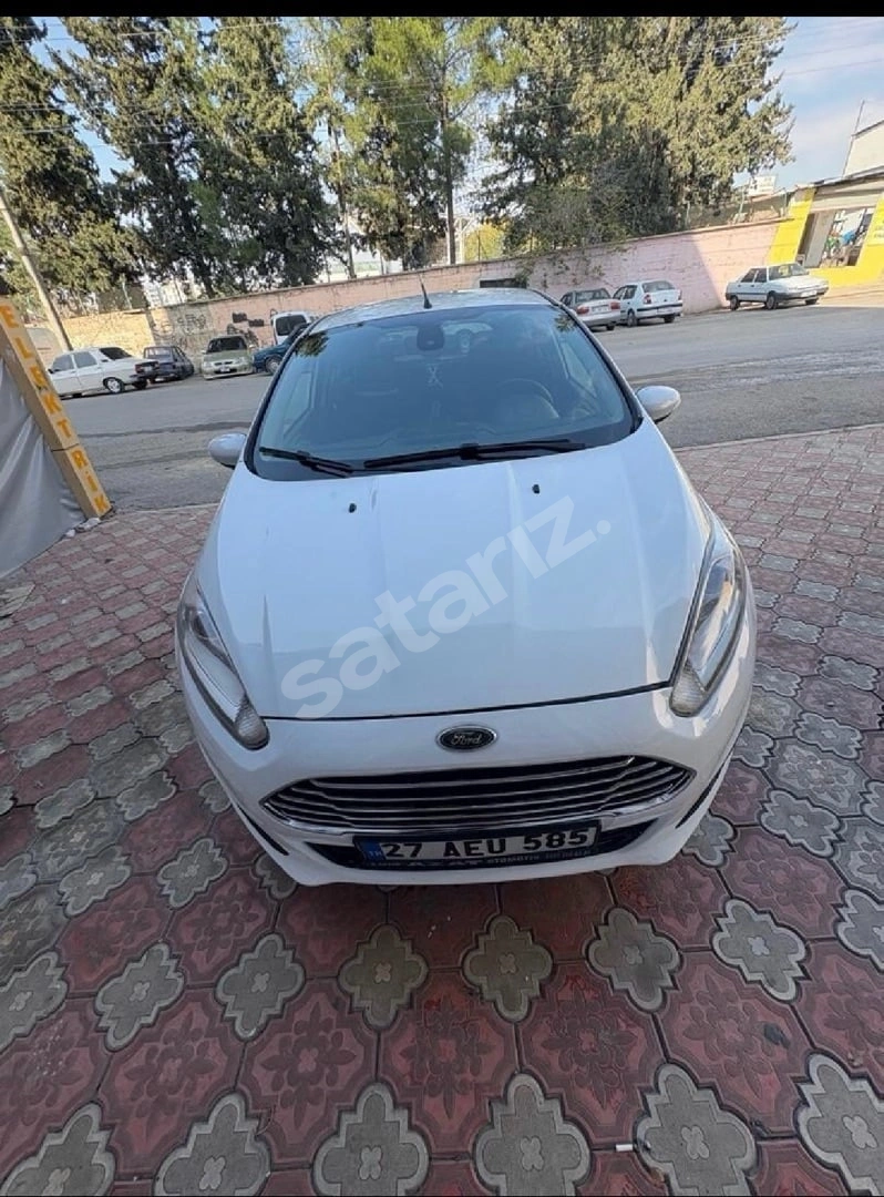 2013 Hasar Kayıtsız Yeni Kasa ford Fiesta