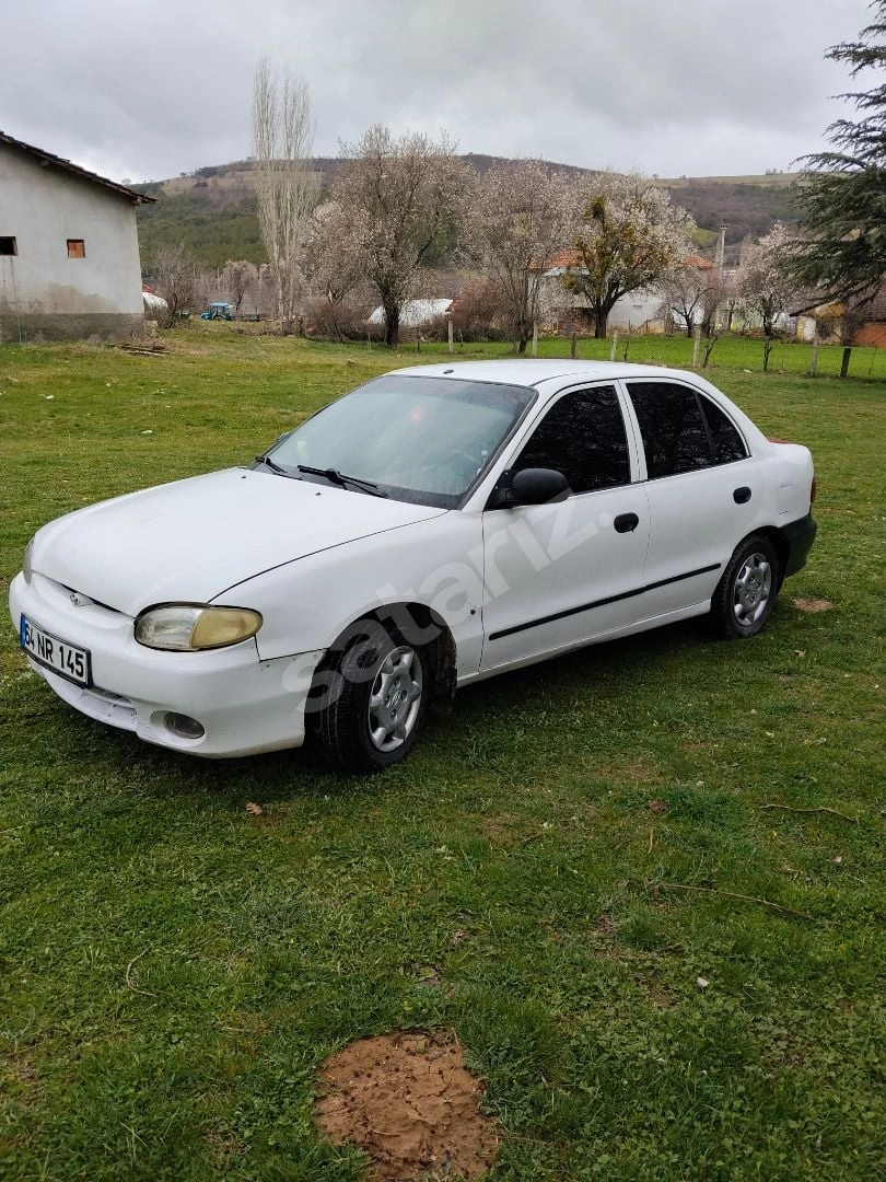 Hyundai Accent 2000 Model
