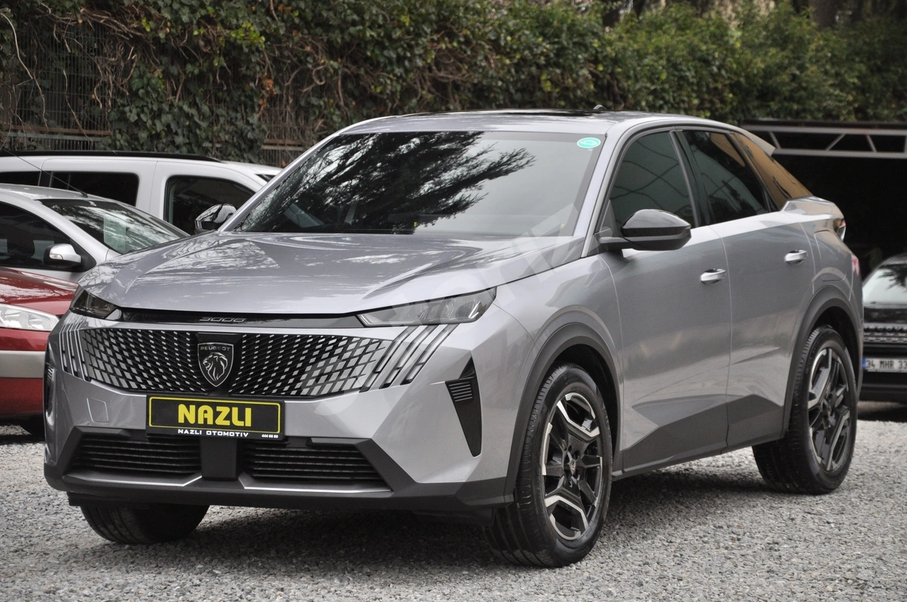 2025 PEUGEOT 3008 (senetle taksitlendirme seçeneğimiz vardır)