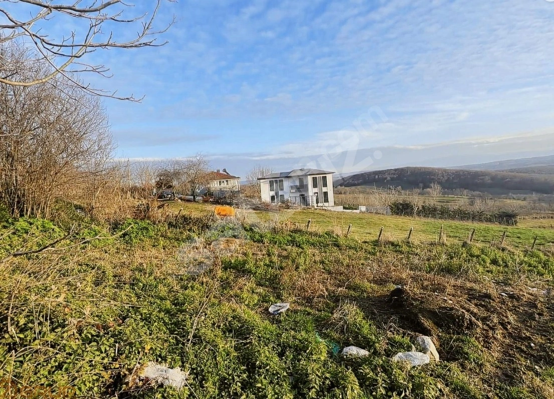 İzmit Çağırgan 1243 m² / 415m² %40 İmarlı Köy Merkezinde Arsa