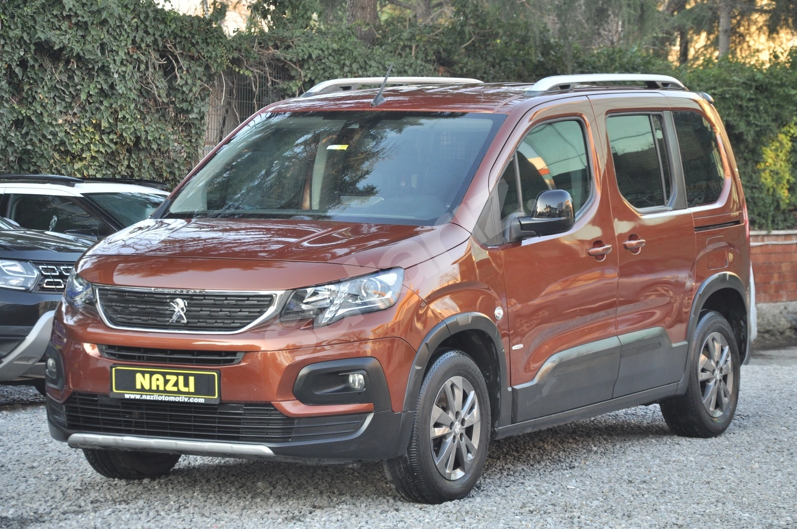 2021 PEUGEOT RİFTER (senetle taksitlendirme seçeneğimiz vardır)