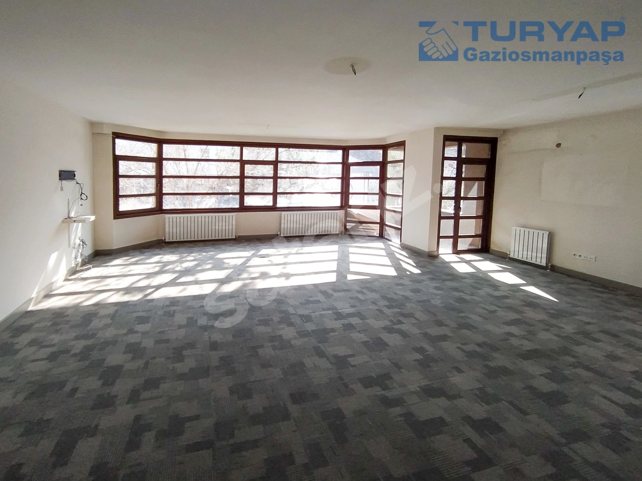 REŞİT GALİP CADDESİNDE 4+1 1. KAT ÖN BAKIMLI İŞYERİ