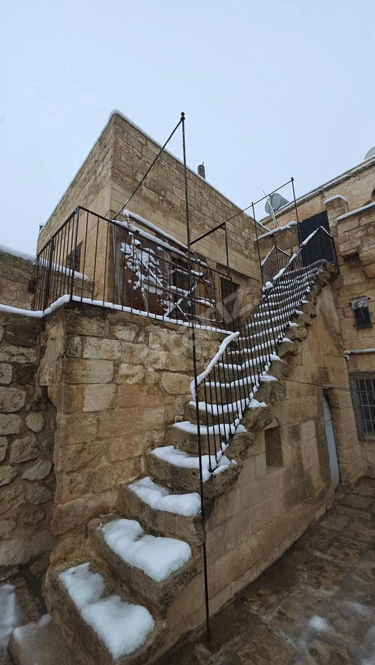 SATILIK MARDİN KIRMIZI KİLİSE(SURP KEVORK) PAPAZIN ESKİ KONAĞI
