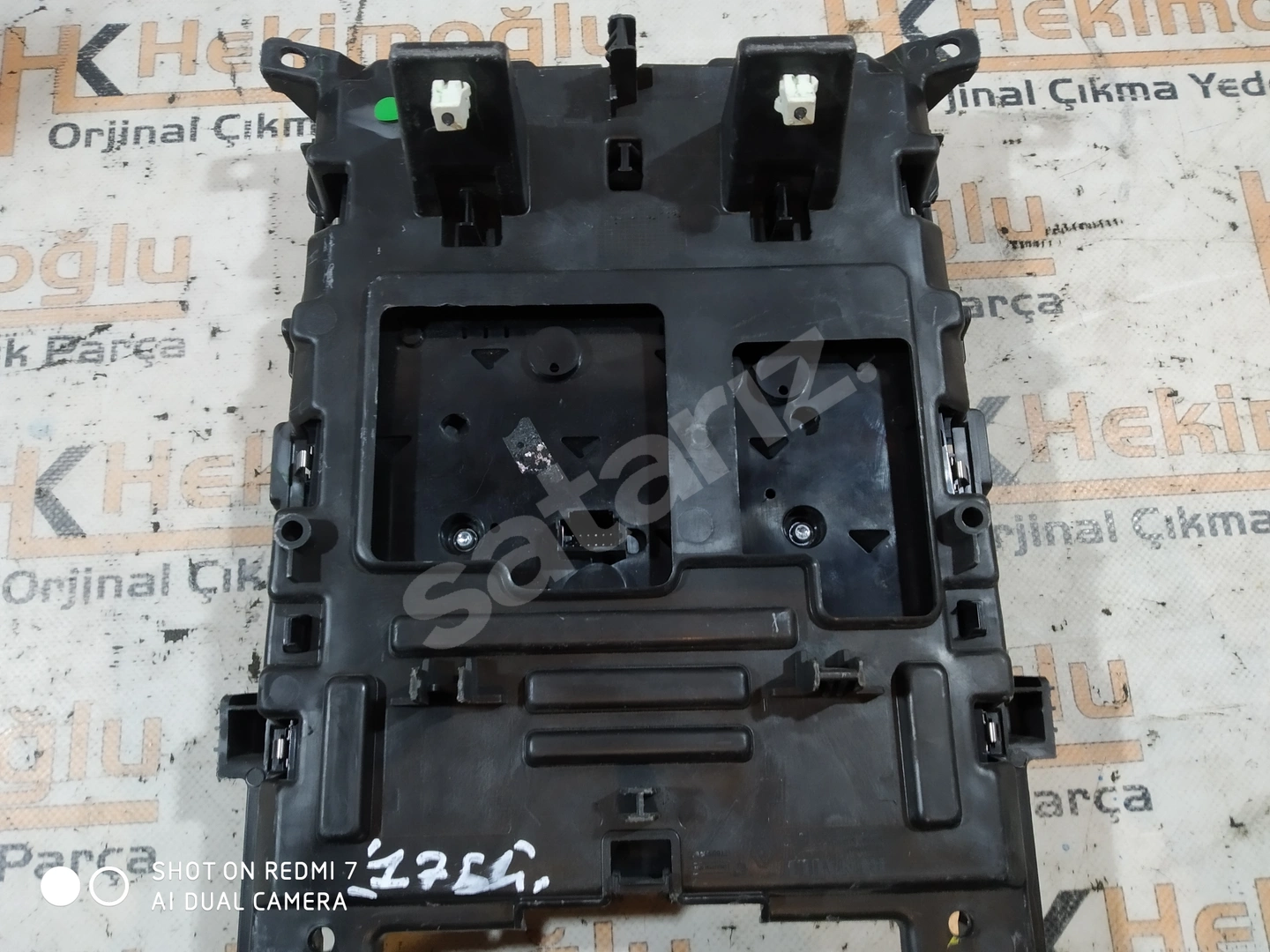 RENAULT MEGANE 4 İCON MULTİMEDYA EKRAN 681834648R, 681833236R