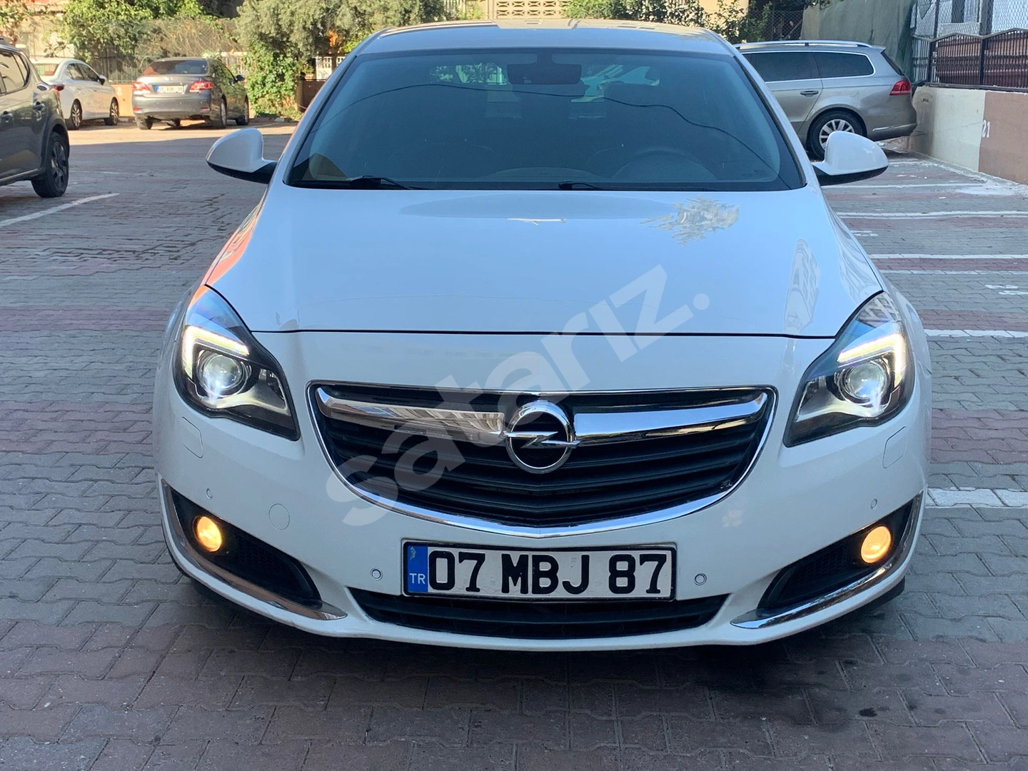 2016 OPEL İNSİGNİA COSMO 1.6 DİZEL OTOMATİK 136 HP KAMERA+PARÇALI DERİ KOLTUK+HAFIZALI KOLTUKLAR FULL