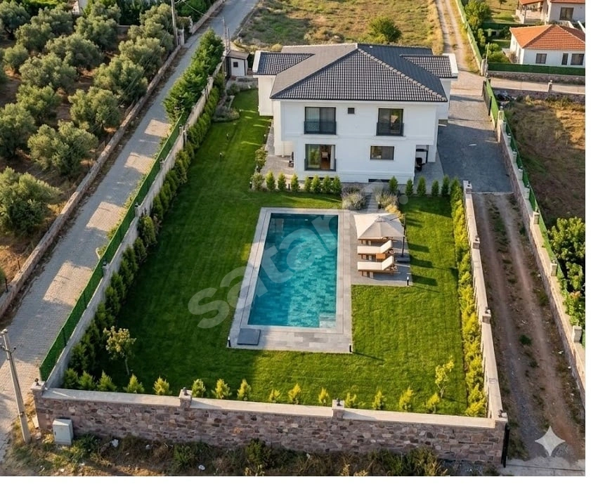 BURHANİYE BÖREZLİ 800M2 GENİŞ BAHÇELİ BUTİK OTEL - HUZUREVİ