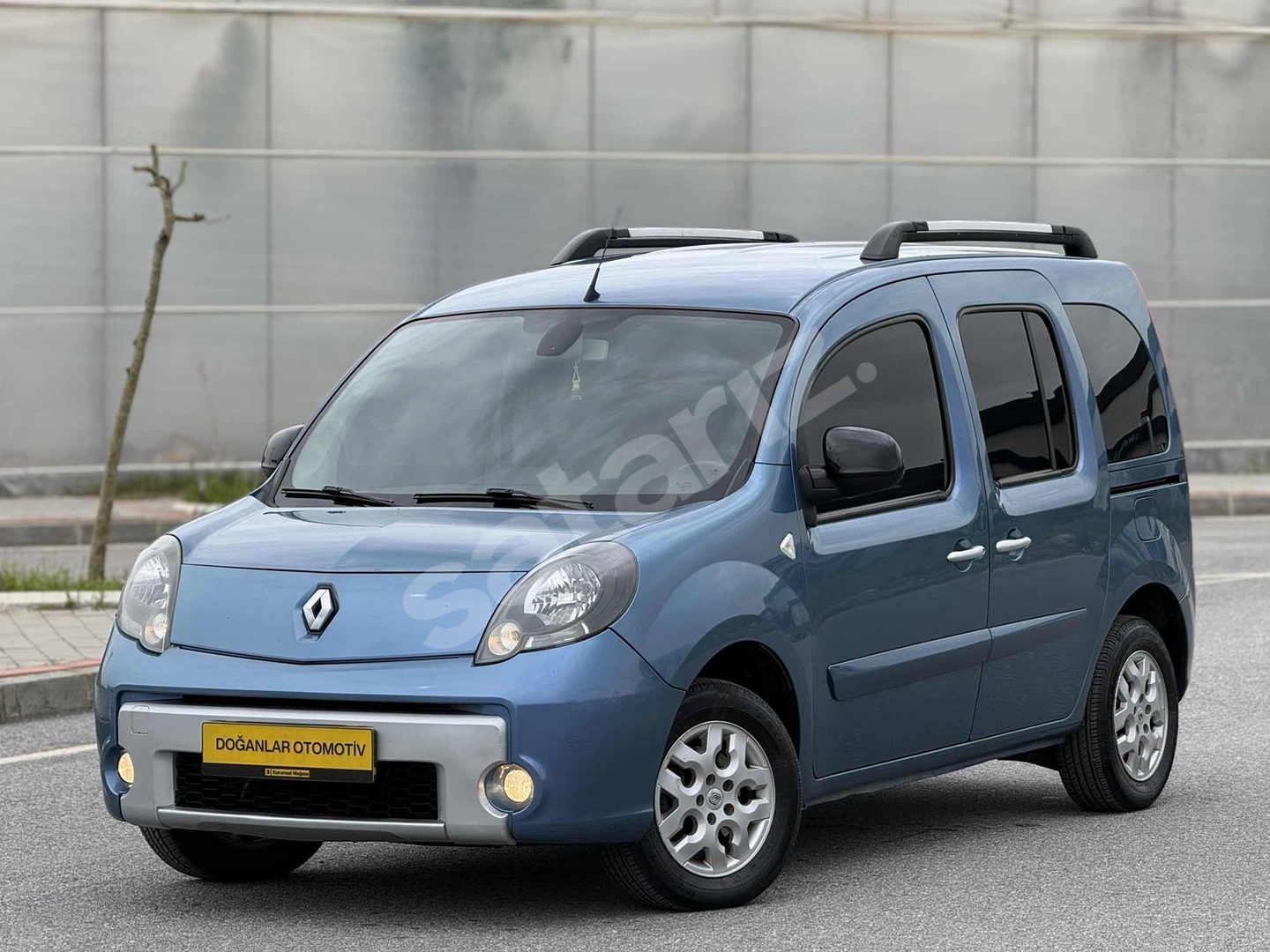 DOĞANLAR'DAN 2013 KANGO 1,5 DCİ PRİVİLAGE 110'LUK HATASIZ-LANSMN