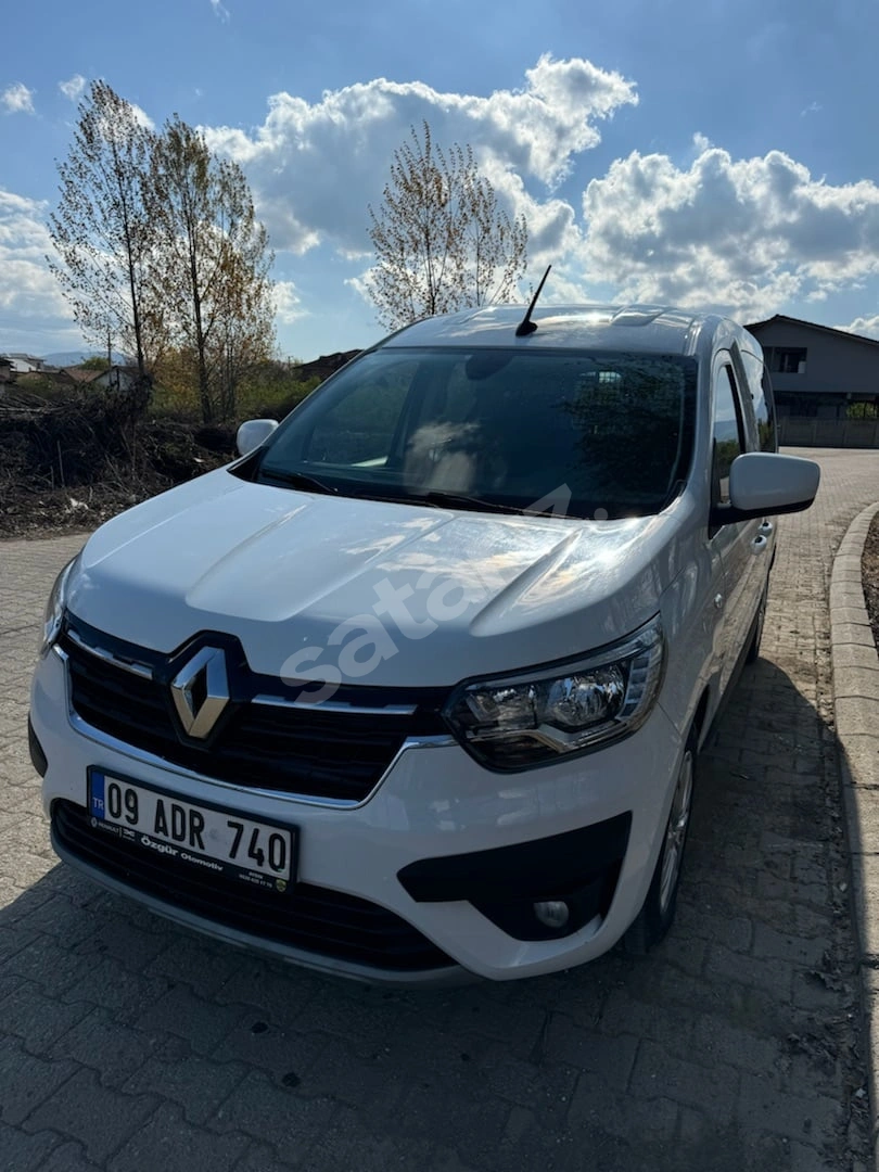 Renault EXPRESS 2022 Model 89 km