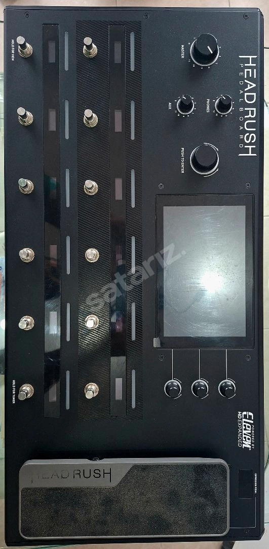 HeadRush Pedal Board