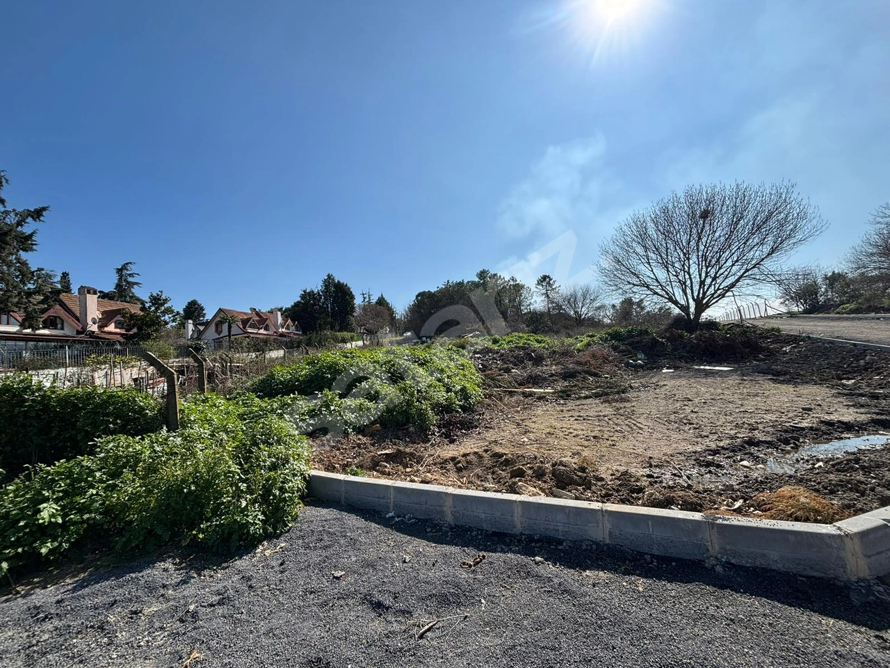 DARICA PİRİ REİS'DE SAHİL VE DOĞA MANZARALI SATILIK 422 M2 ARSA