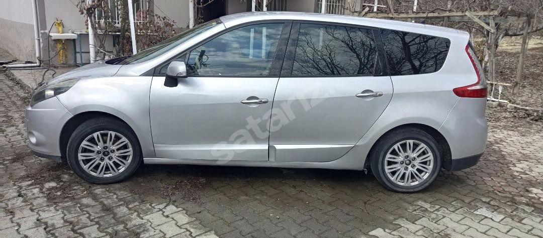 Renault Grand Scenic 3 7 Kisilik