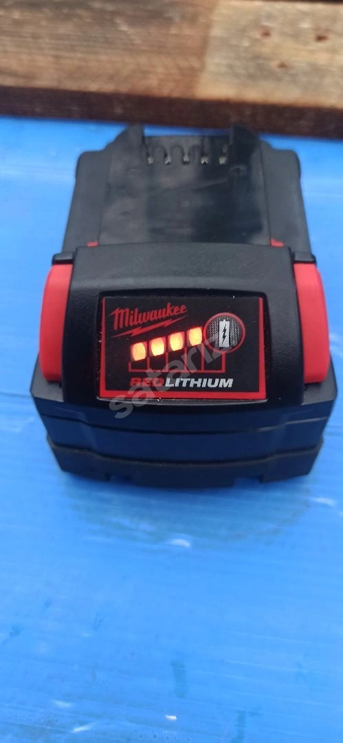 Milwaukee M18B5 Orijinal Batarya 18 v 5 Ah