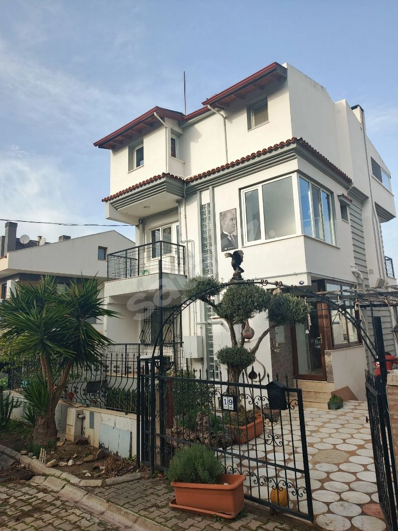 Sahibinden Deniz Manzaralı Triplex