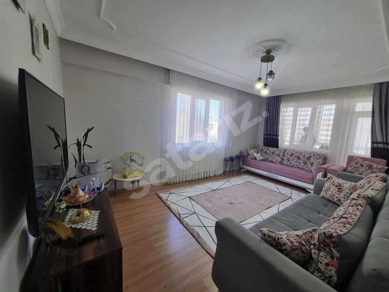 AFYON IŞILAY EMLAKTAN HARBİŞ NAZMİ SAATÇİ MAH. SATILIK DAİRE