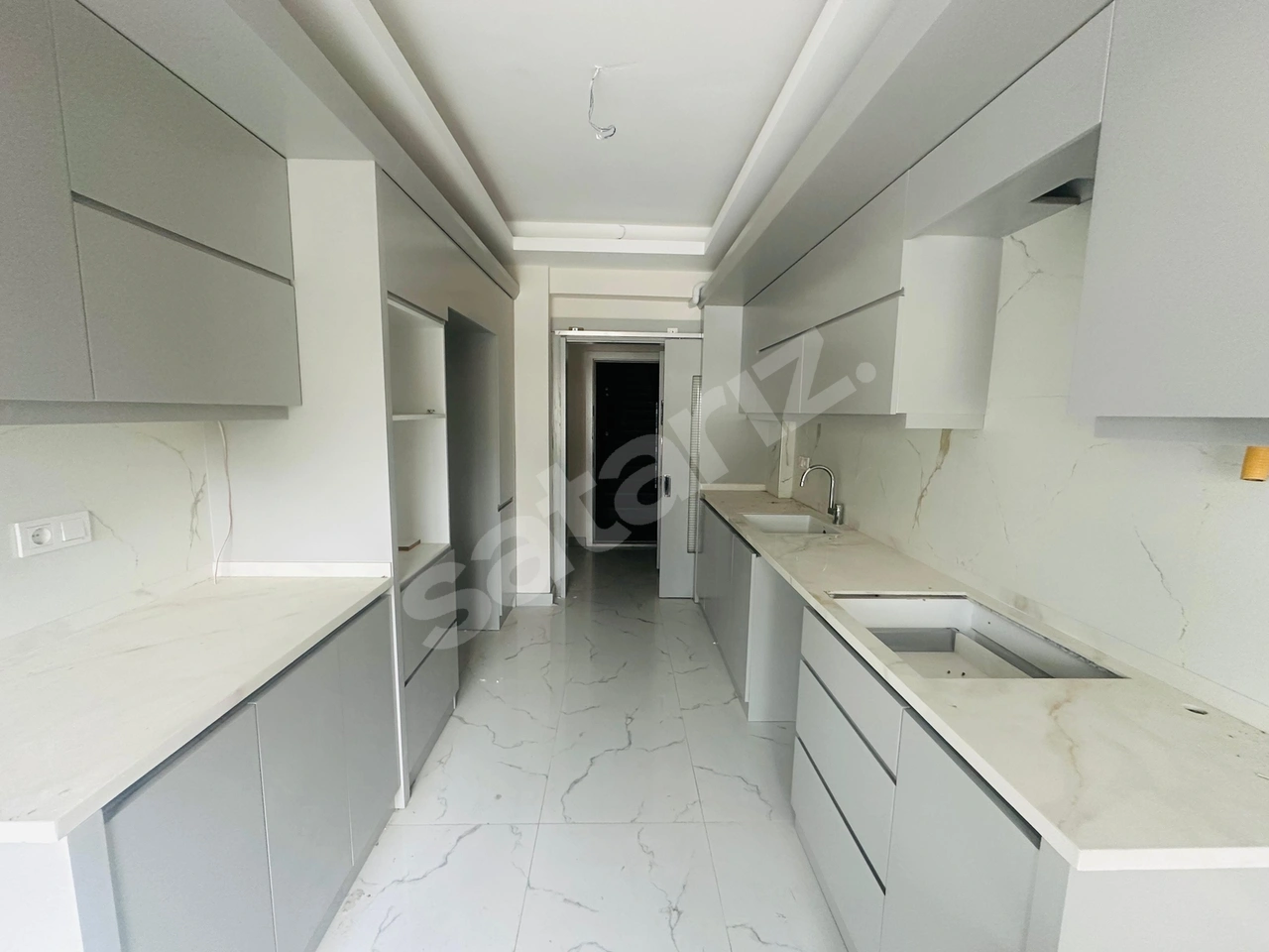 A PLUS GAYRİMENKULDEN FERAH VE CEPHELİ SIFIR 3+1 DAİRE