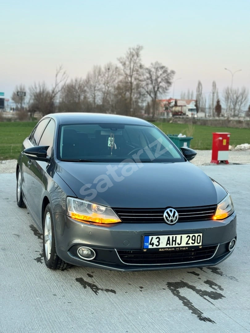 Aracım Üç Parça Değişen Harici Hatasız Km Si Orjinal 95 Binde