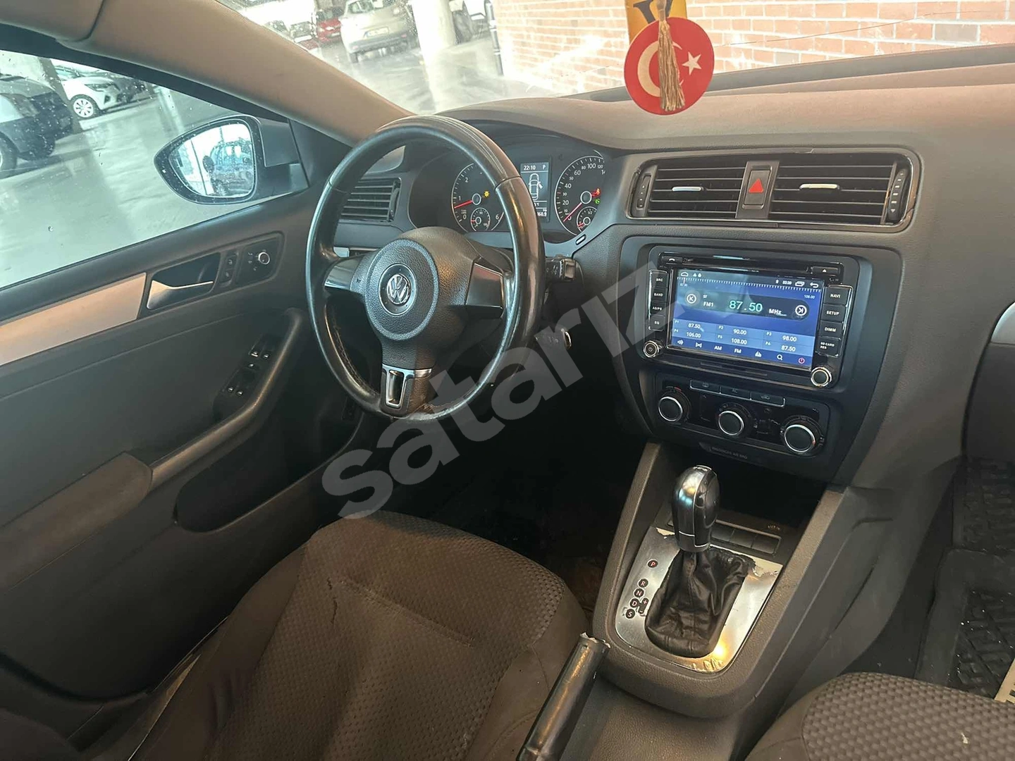TİMUR AUTO'DAN JETTA 1.6 TDI OTOMATİK VİTES