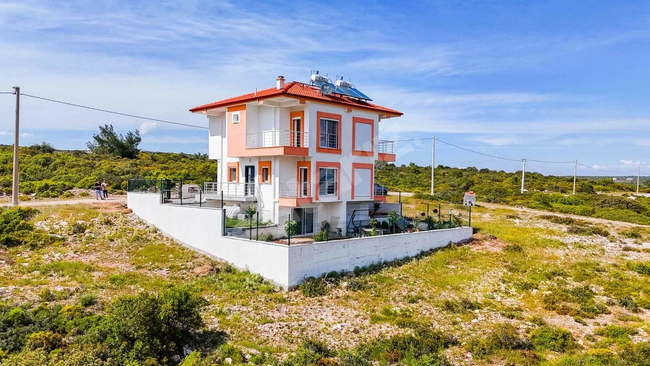 AYDIN DIDIM BODRUM YOLUNA YAKIN SATILIK 3+1 SIFIR BITIŞIK NIZAM