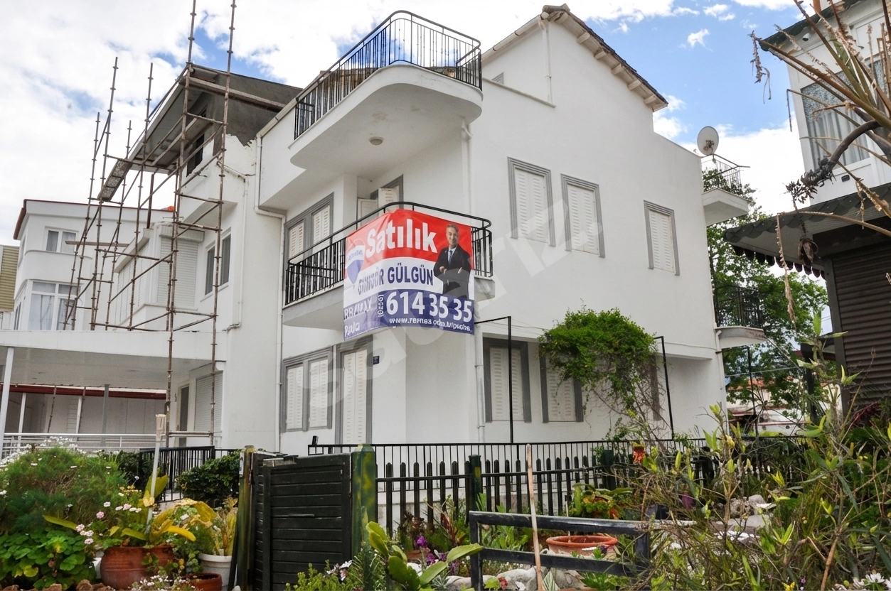 GÜZELÇAMLI'DA DENIZE 100M 5+1 TRIPLEX YAZLIK