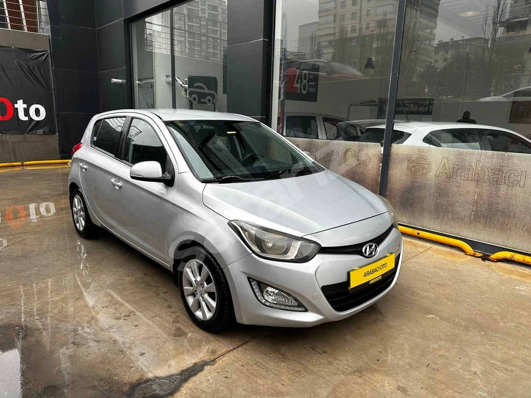 ARABACI OTODAN OTOMATİK 2013 İ20 200 BİN PEŞİNATLA KALAN SENETLE