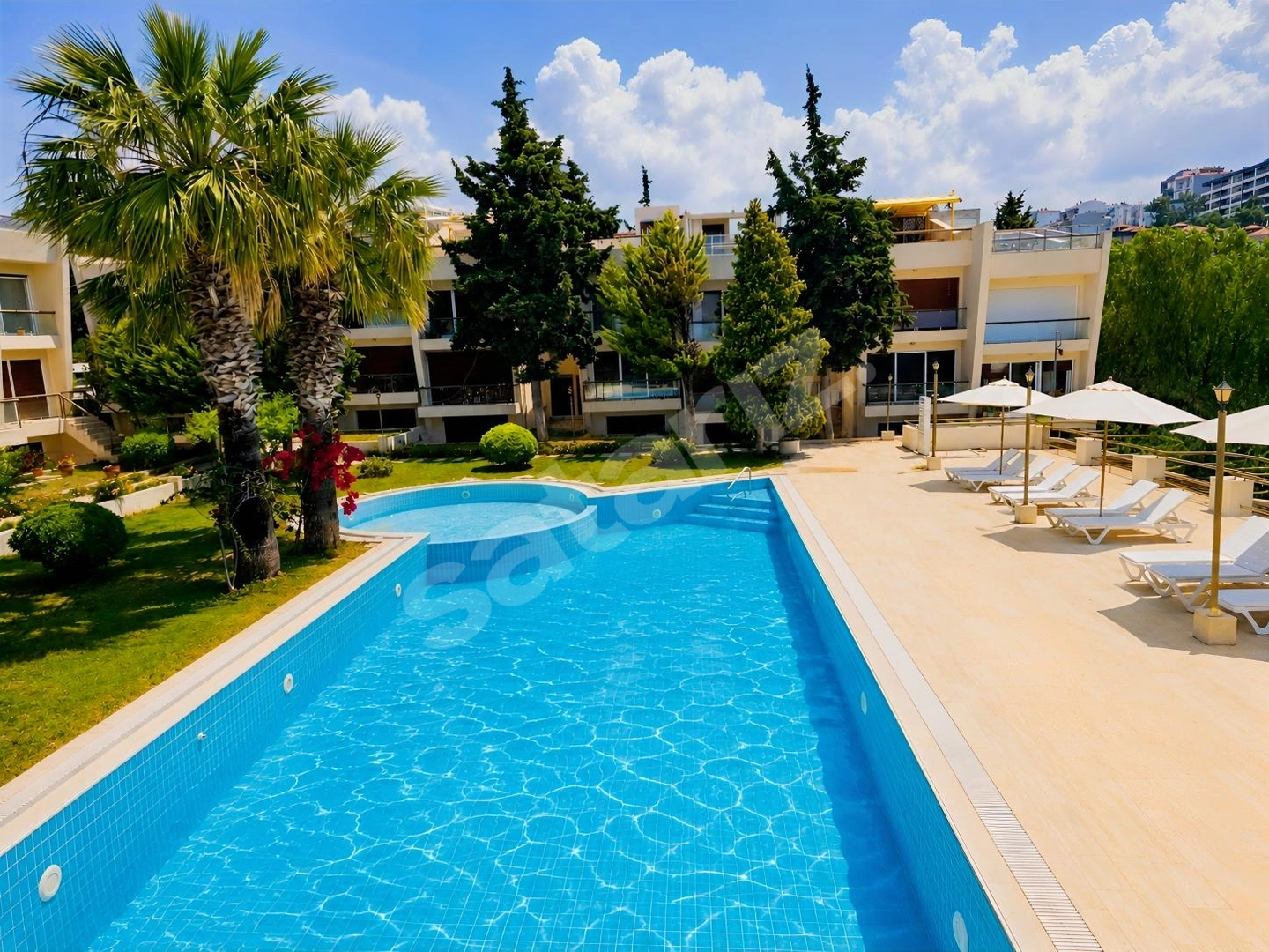 Kadınlar Denizinde Deniz Manzaralı Full Eşyalı 4+1 Lüks Villa