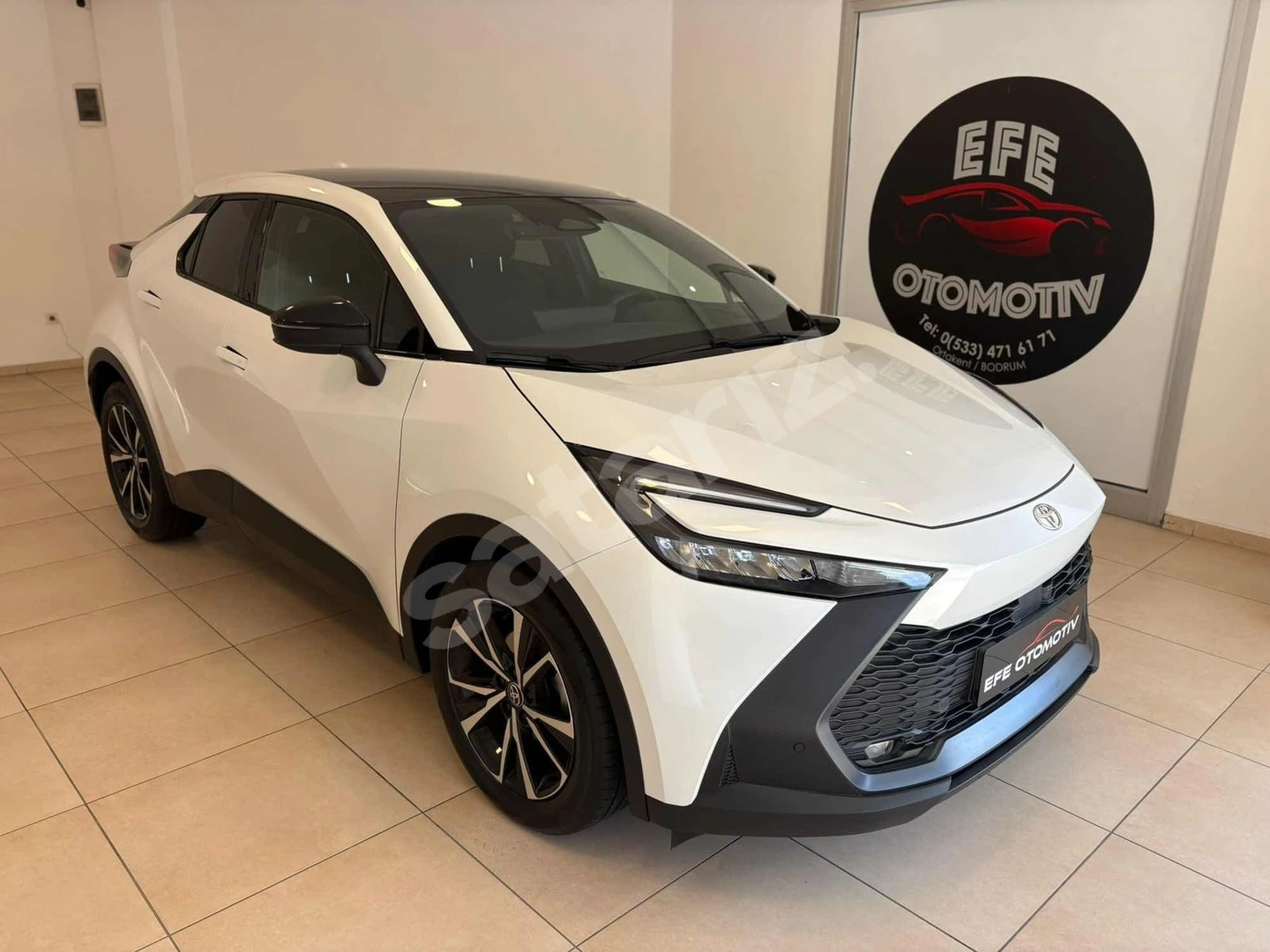 2024 TOYOTA CHR 1.8 PASSION HYBRID CAM TAVAN 15.000 KM BOYASIZ