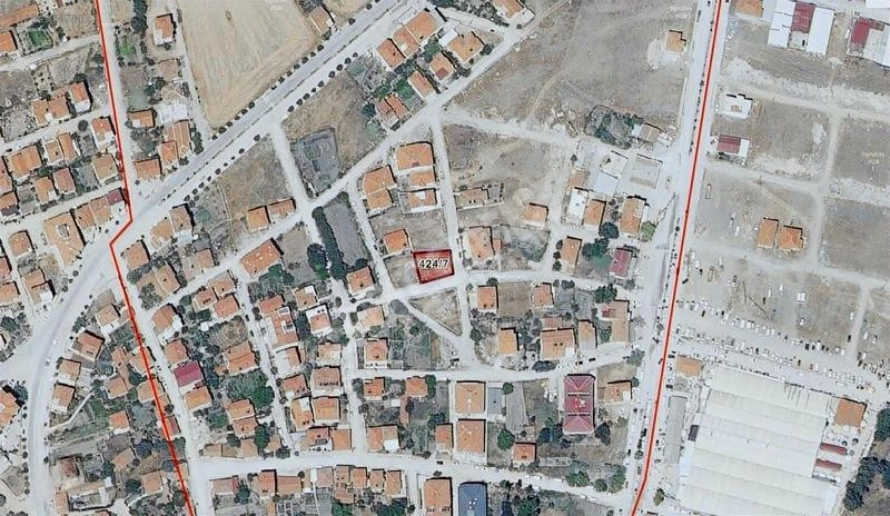 SÖZ SEVGI ÖKSÜZ GAYRIMENKULDEN İVRINDIDE 352m2 Satılık ARSA!