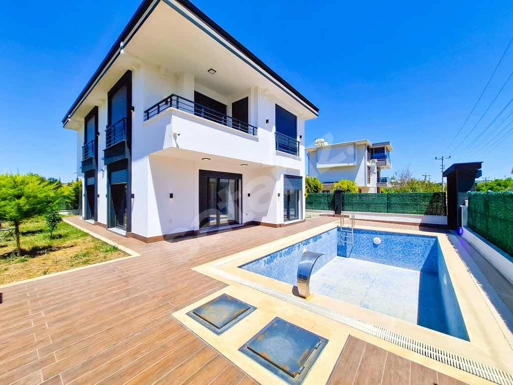 DİDİM MAVİŞEHİRDE DENİZE 500 METRE TAM MÜSTAKİL HAVUZLU VİLLA