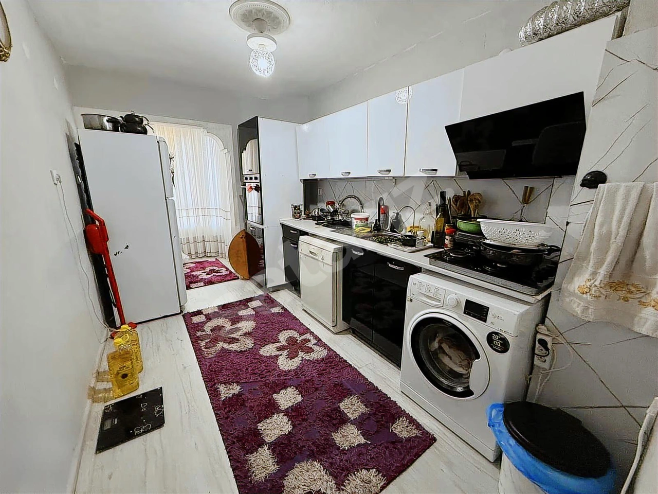 CUMHURİYET MH. BARIŞ YAPI SİTESİNDE SATILIK TADİLATLI DAİRE
