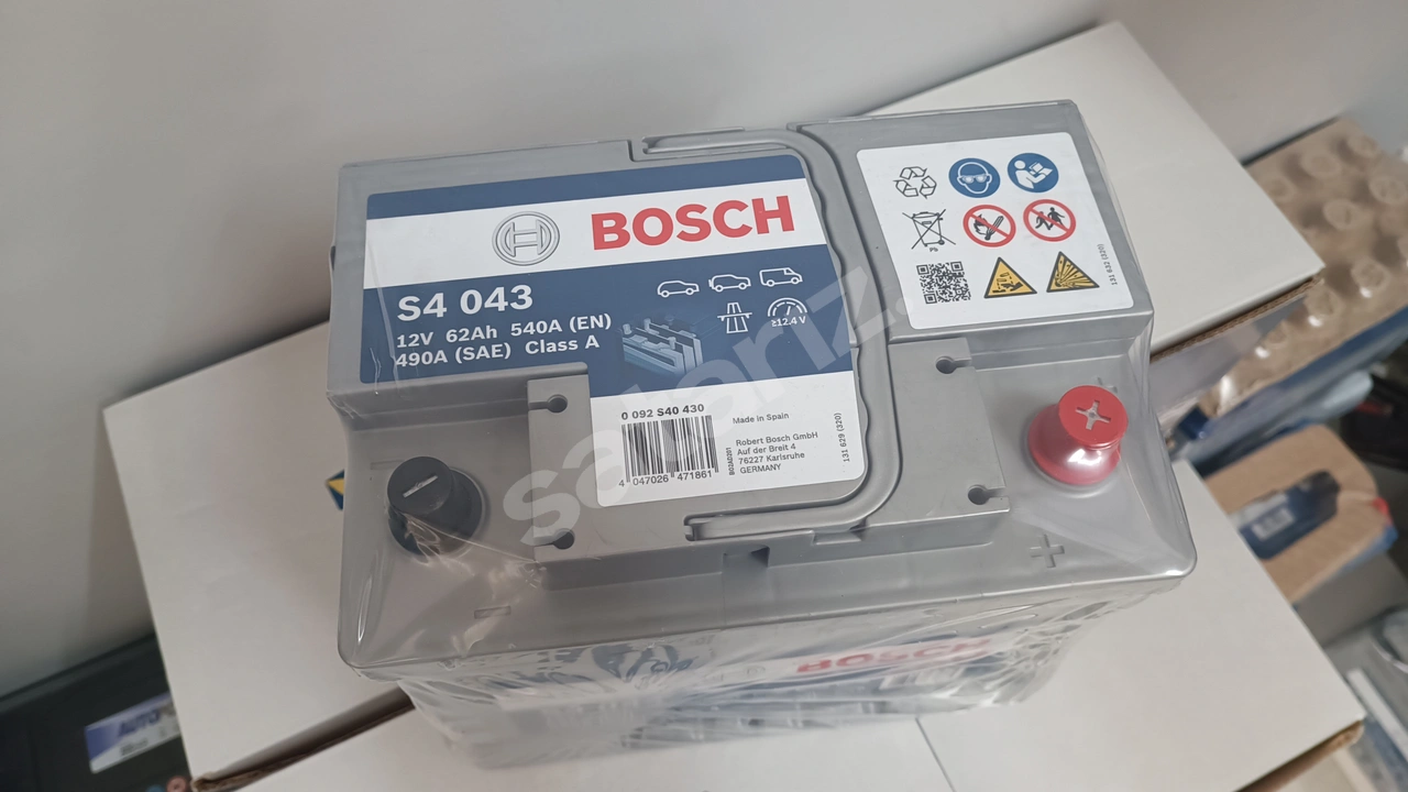 Bosch S4 043 62 ah Akü "İadeli Fiyat" 60 amper 2025 Nakit