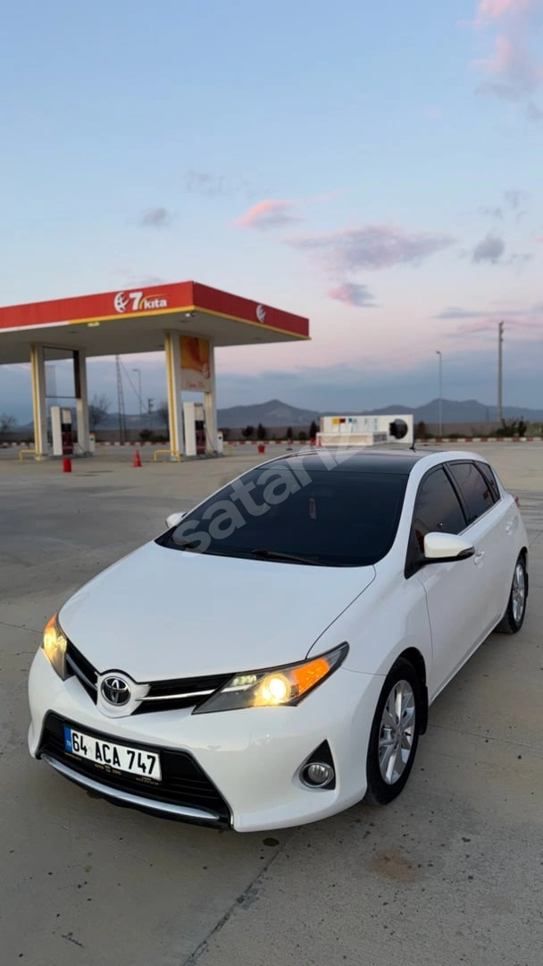 Değişensiz Toyota Auris 1.4 Manuel 160.xxx Km