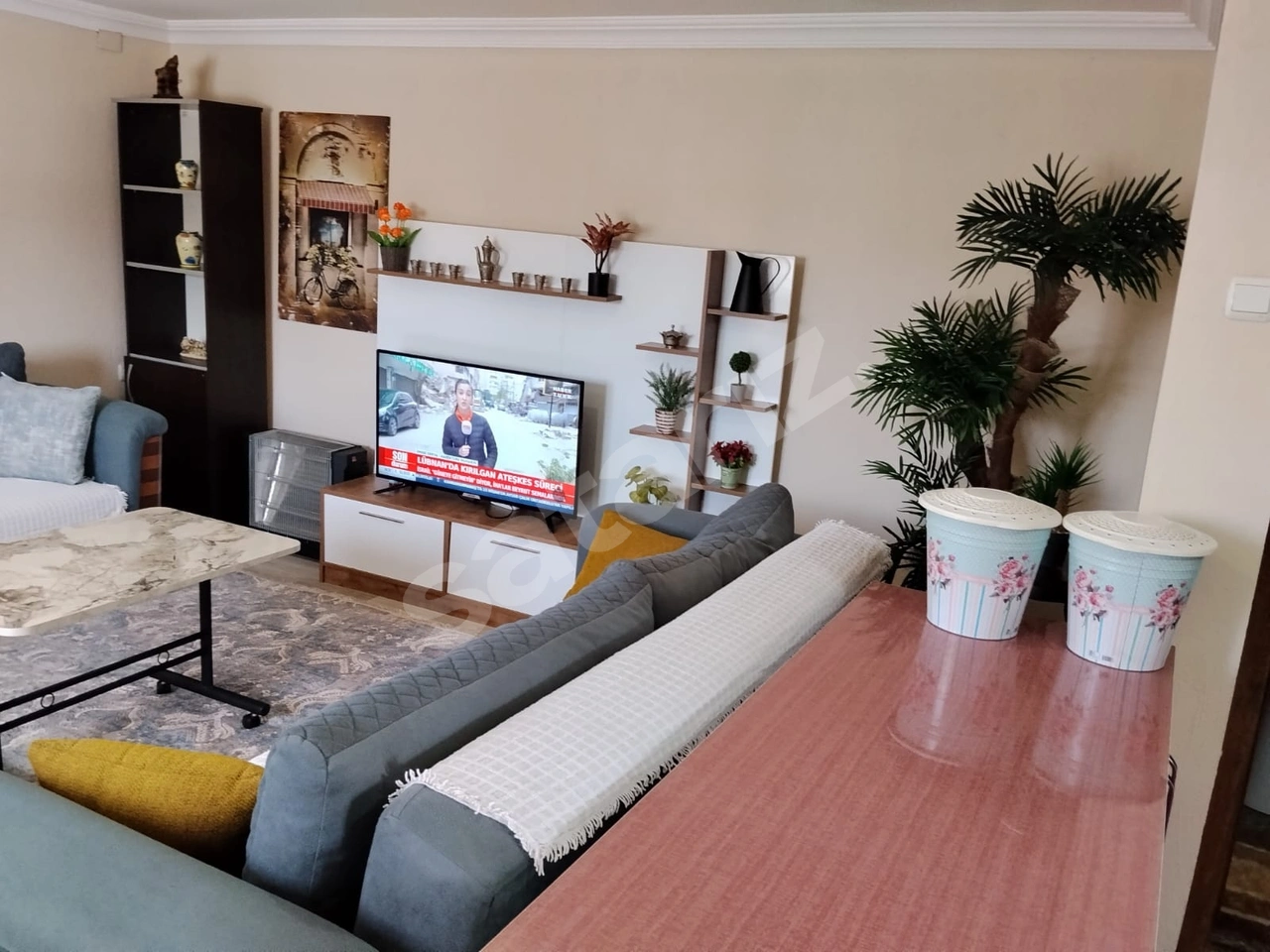 ALAŞEHİR GARANTİ EMLAKTA ŞEHİR MERKEZİNDE KİRALIK1+1