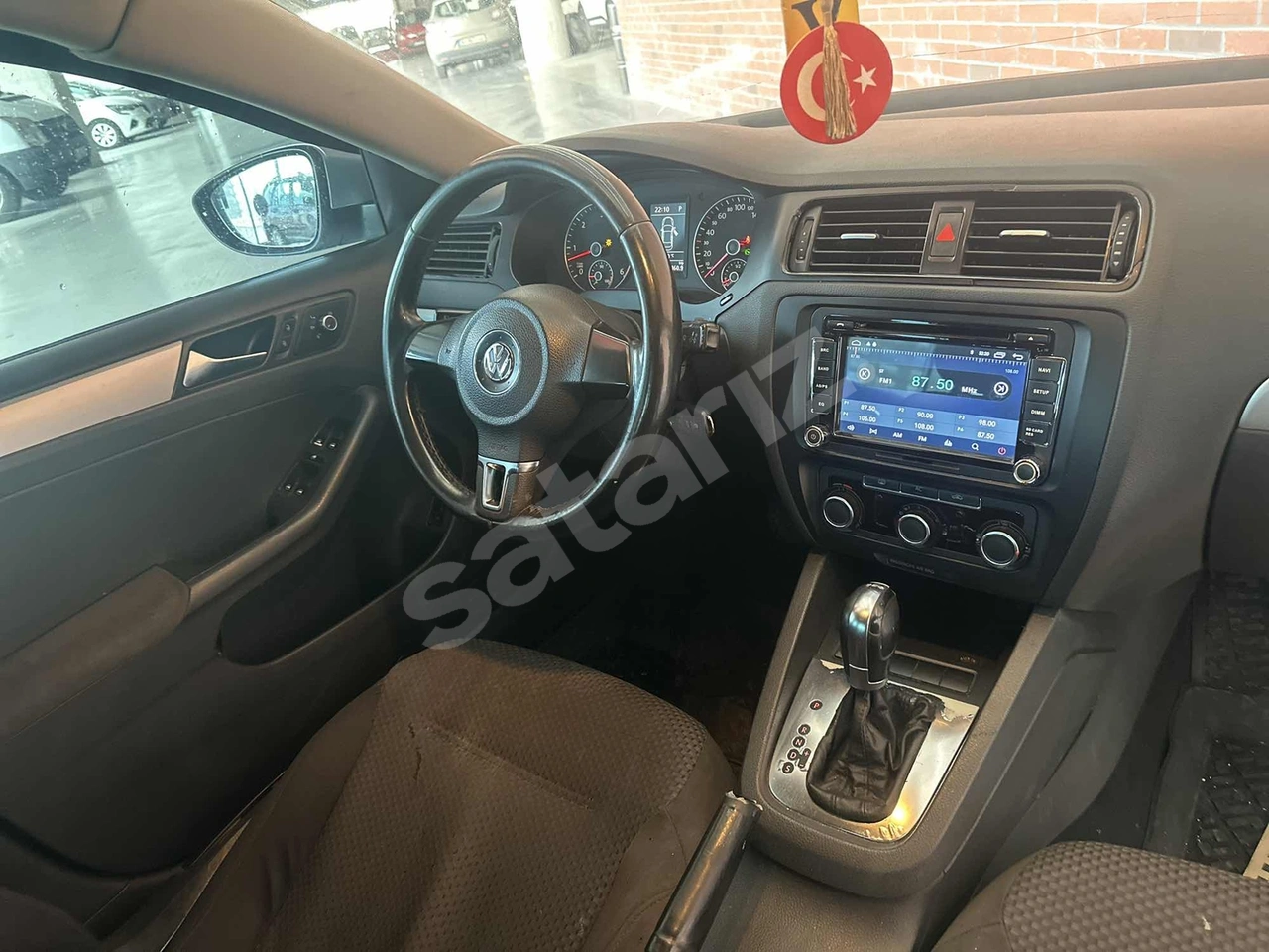 TİMUR AUTO'DAN JETTA 1.6 TDI OTOMATİK VİTES