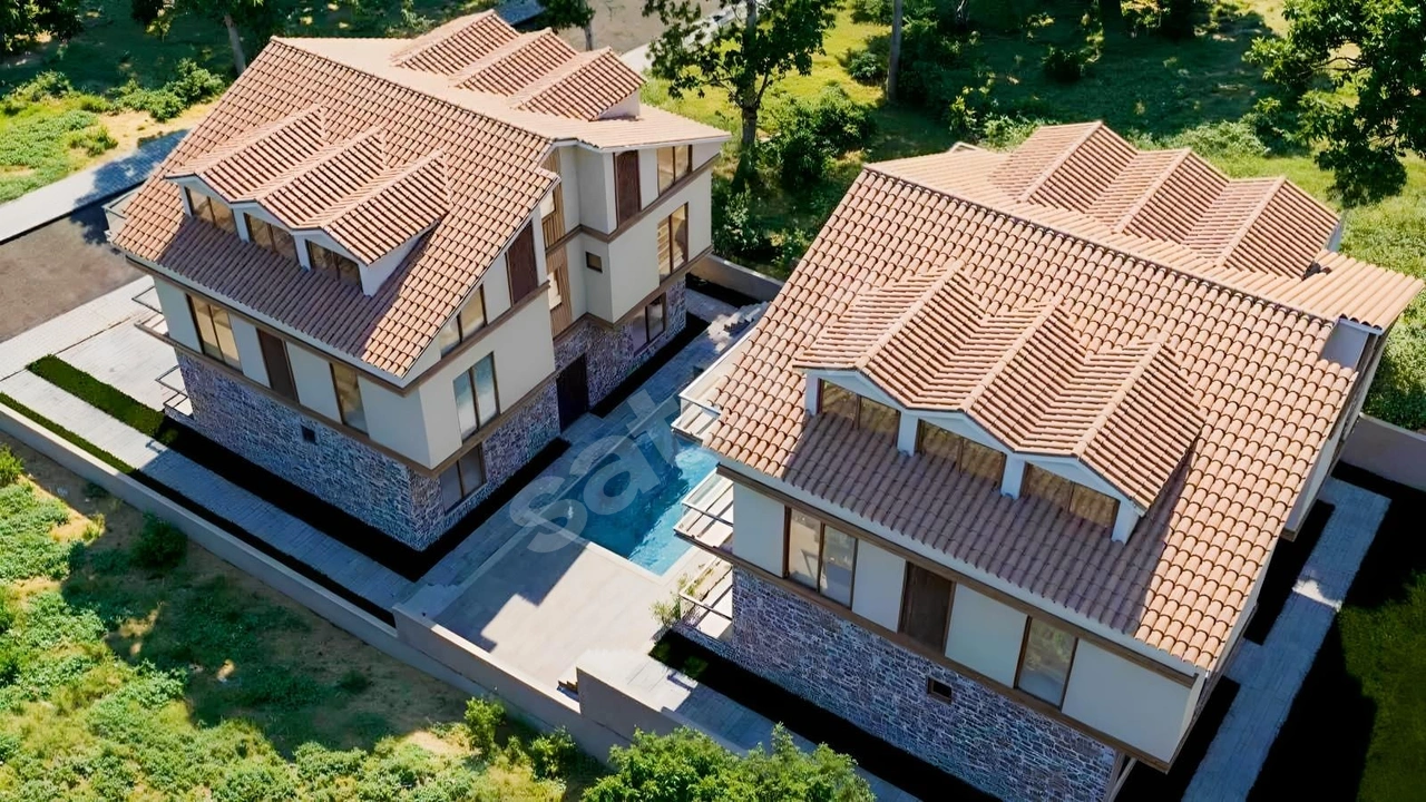 FIRSAT!! ÜZÜMLÜ'DE HAVUZLU SİTEDE SATILIK LÜKS 1+1 DAİRE