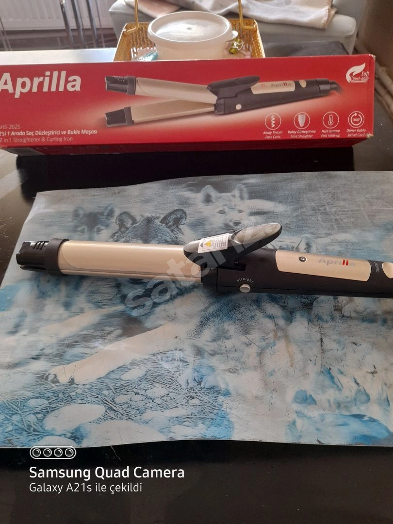Aprilla 2 Si 1 Arada Saç Düzleştirici Ve Bukle Maşası