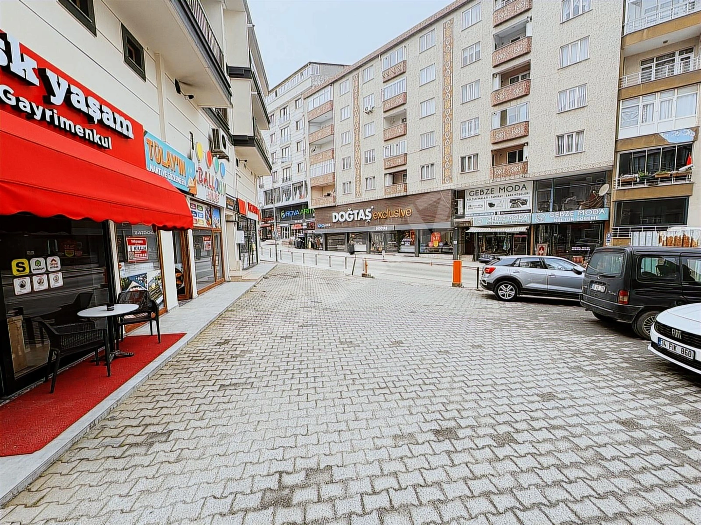 FIRSAT GEBZE HACIHALİL' DE MERKEZİ KONUMDA 45m² KİRALIK DÜKKAN