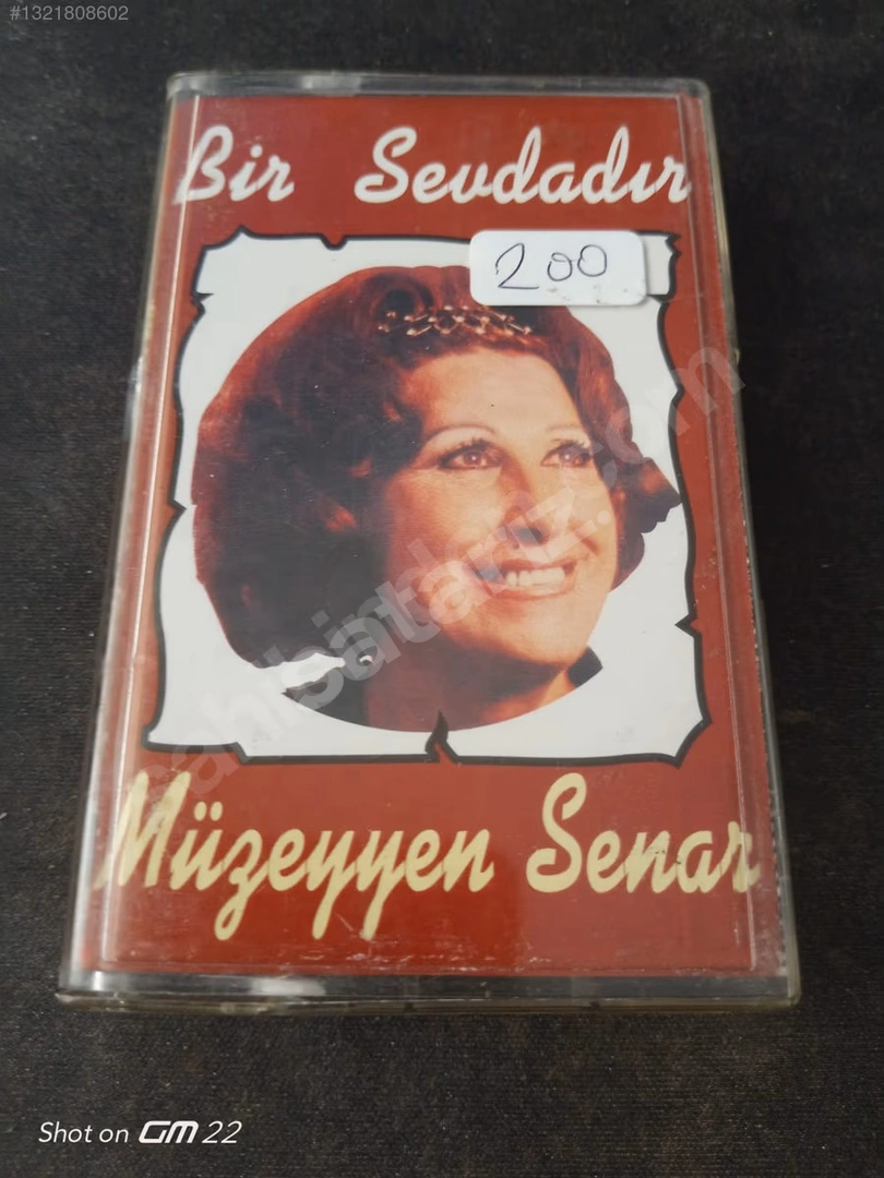 Müzeyyen Senar 'Bir Sevdadır' Müzik Kaseti