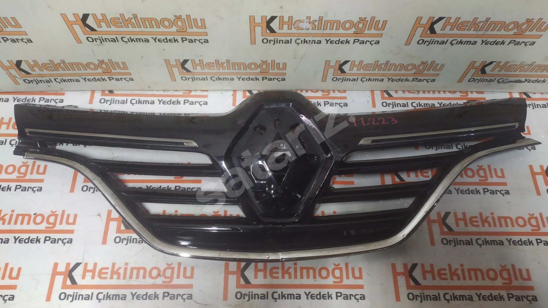 MEGANE 4 ÖN PANJUR ORJİNAL ÇIKMA