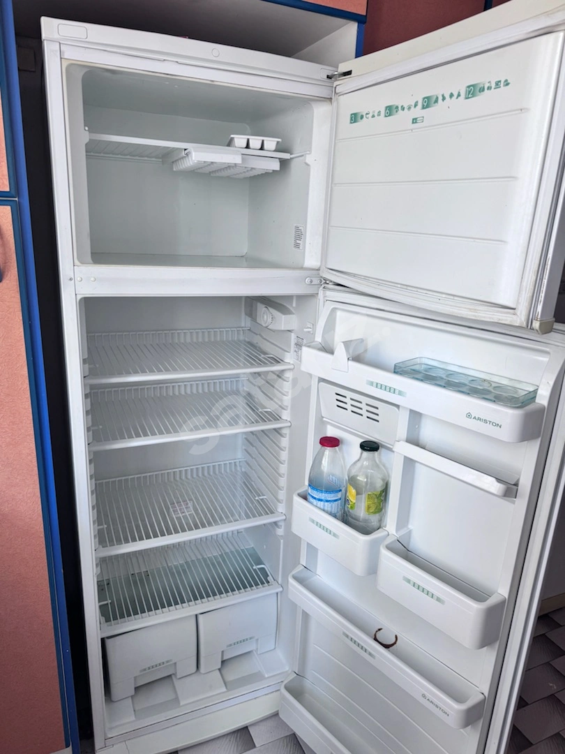 Ariston Buzdolabı