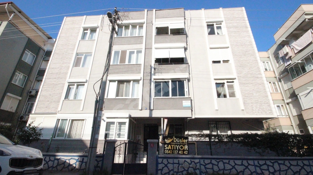 Düşler GAYRİMENKULDEN ALTINKUM MERKEZDE SATILIK 2+1