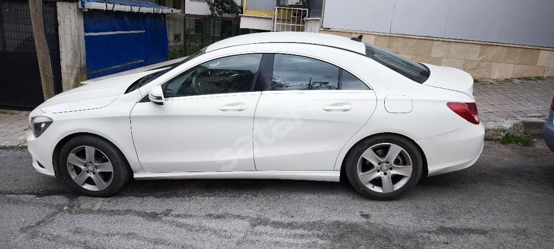 2015 Mercedes CLA 180 Style | Hatasız Motor, Full Bakımlı, Temiz