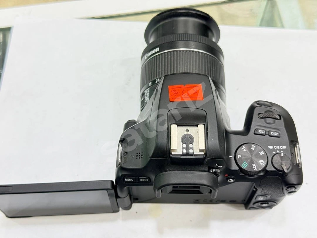 Canon EOS 250D 18-55mm Lens