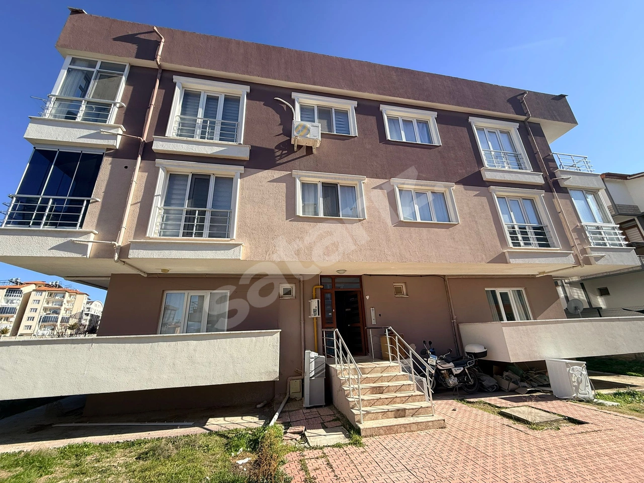 ARSLANBEY EMLAKTAN SATILIK 1+1 EŞYALI APART