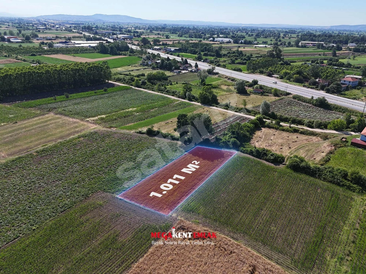ERENLER HASANBEY MAHALLESİNDE YATIRIMLIK 1,011M² SATILIK TARLA!