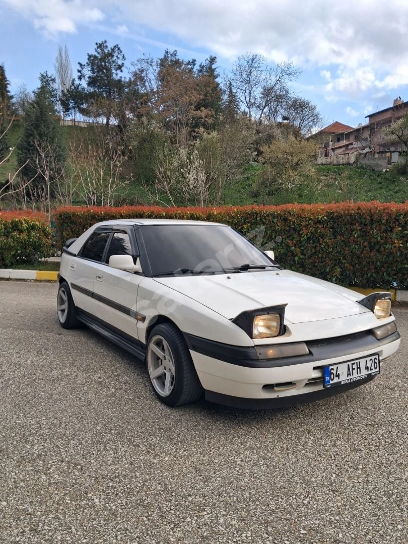 Mazda 323 HB