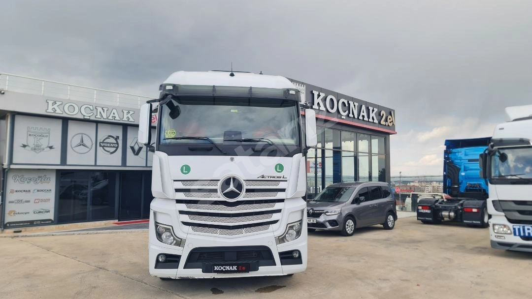 KOÇNAK TIR PAZARINDAN 2022 ACTROS 1848 YAFLI ROT.