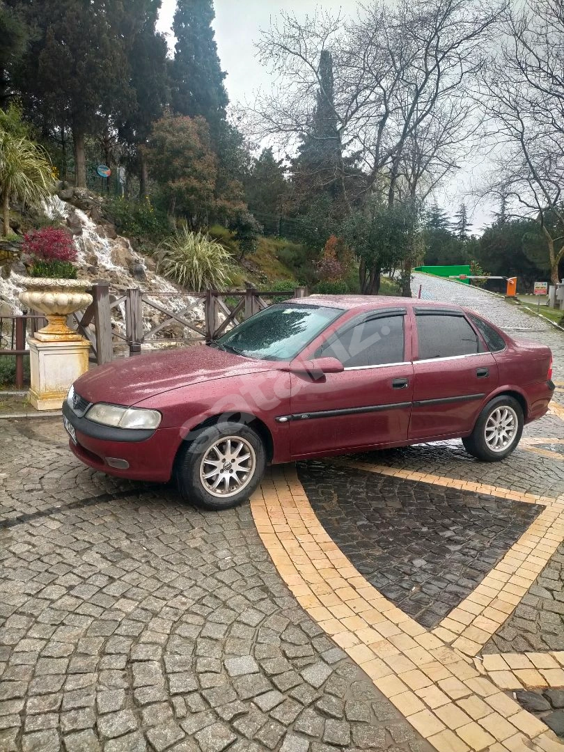 Efsane Opel Vectra 1.6 GL